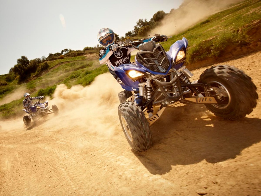 Фото квадроцикла Yamaha YFM700R